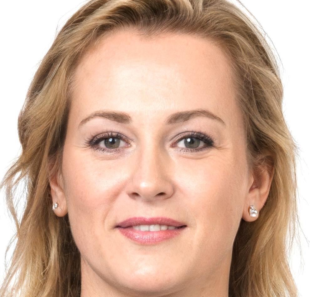 Dra. Carmen Vega, experta en gestión de riesgos